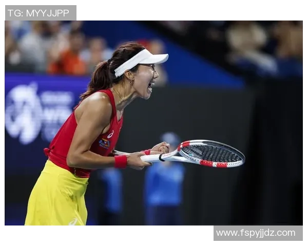 重庆网球队在世界锦标赛中的逆袭之路与辉煌成就全景回顾 重庆网球队在世界锦标赛中的逆袭之路与辉煌成就全景回顾