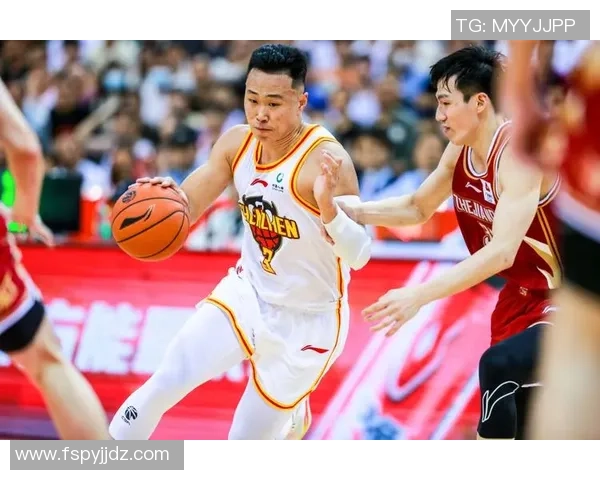 深圳篮球队的战术解析与控制策略深度剖析 深圳篮球队的战术解析与控制策略深度剖析